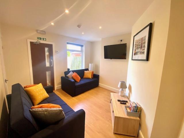 Cannock House ~ 4 Bedrooms All With Ensuite. 鹿格勒 外观 照片